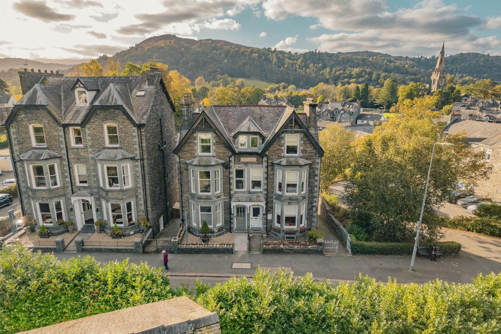 Отель Ambleside Townhouse Экстерьер фото