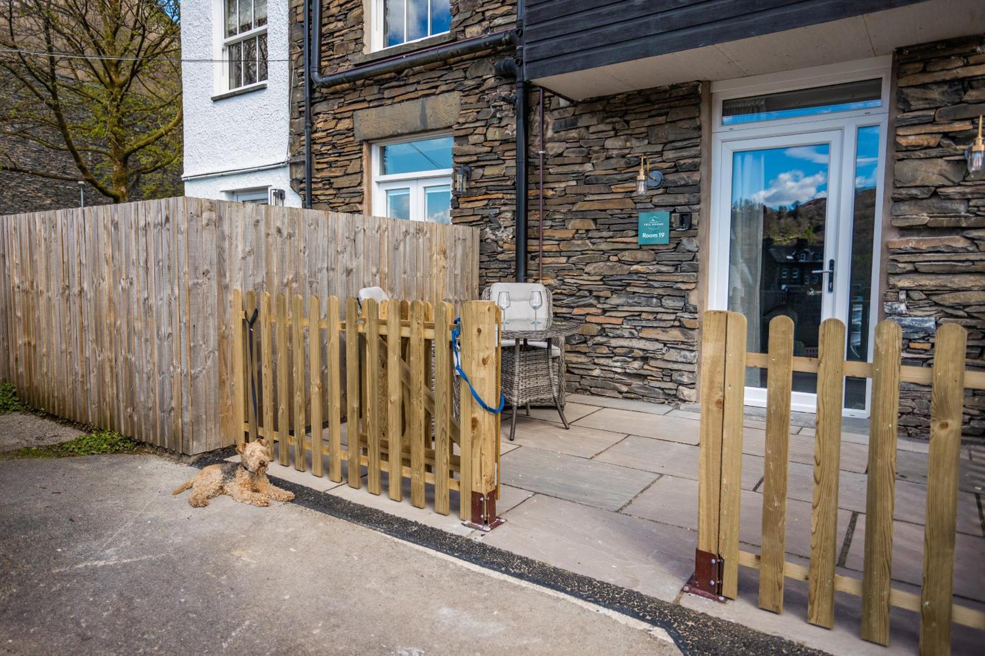 Отель Ambleside Townhouse Экстерьер фото